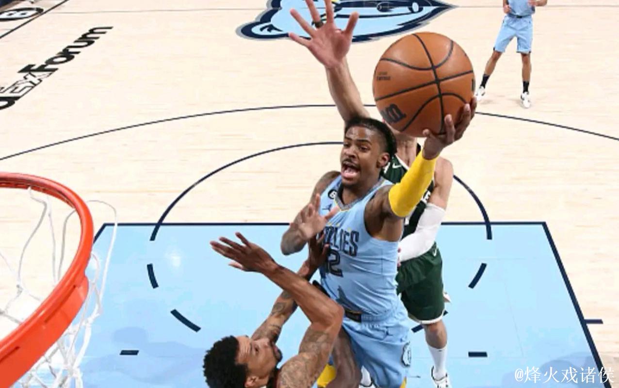 莫兰特半场6投3中，罚球1中1得到7分2篮板2助攻1抢断1盖帽