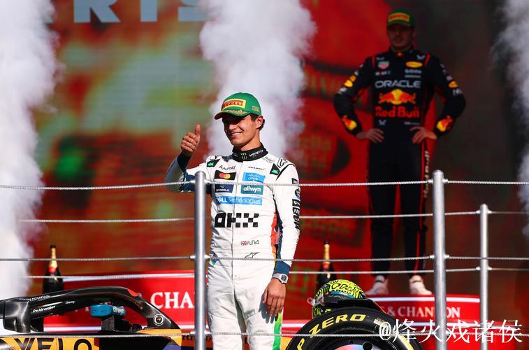 F1墨西哥站：诺里斯夺杆位称霸，维斯塔潘摘季军