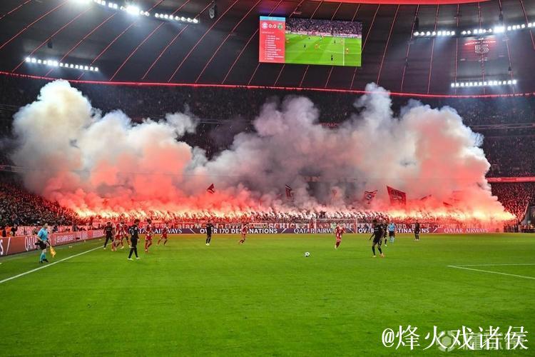 图片报:因极端球迷大规模燃放烟火,拜仁将面临 图片报:因极端球迷大规模燃放烟火,拜仁将面临