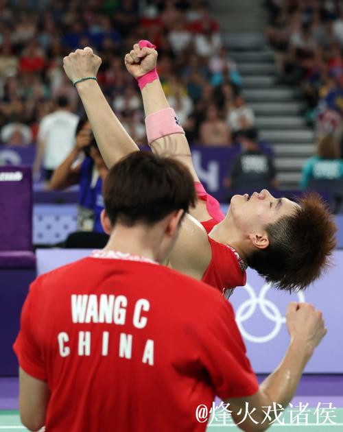 羽联总决赛:国羽两混双携手晋级 “梁王”组合仍存出线可能 羽联总决赛:国羽两混双携手晋级 “梁王”组合仍存出线可能