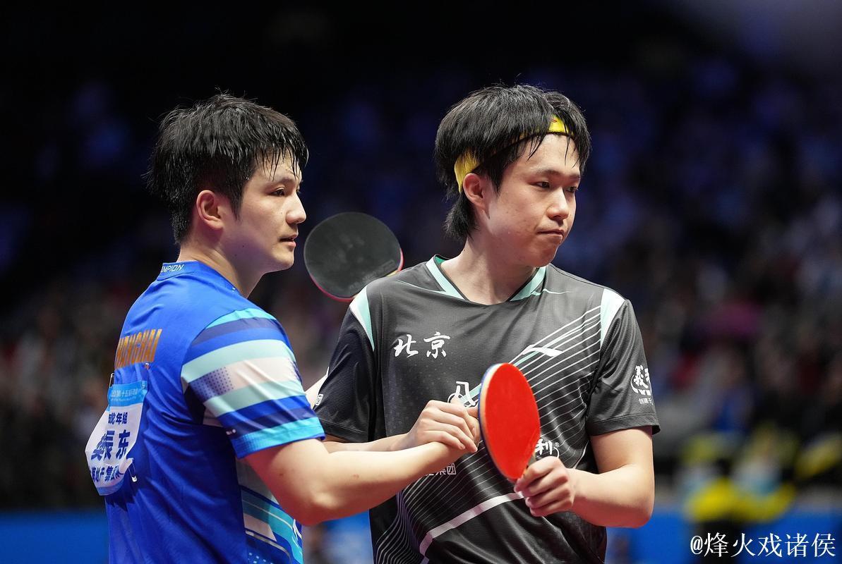 王楚钦以4-2战胜林高远,挺进全运会四强,半决赛将战樊振东 王楚钦以4-2战胜林高远,挺进全运会四强,半决赛将战樊振东